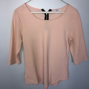 Baby pink 3 quarter sleeve blouse w/ quarter zipper in the back